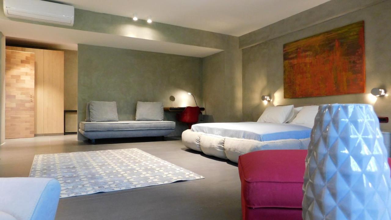 101 Adrianou Apartments Афины Экстерьер фото